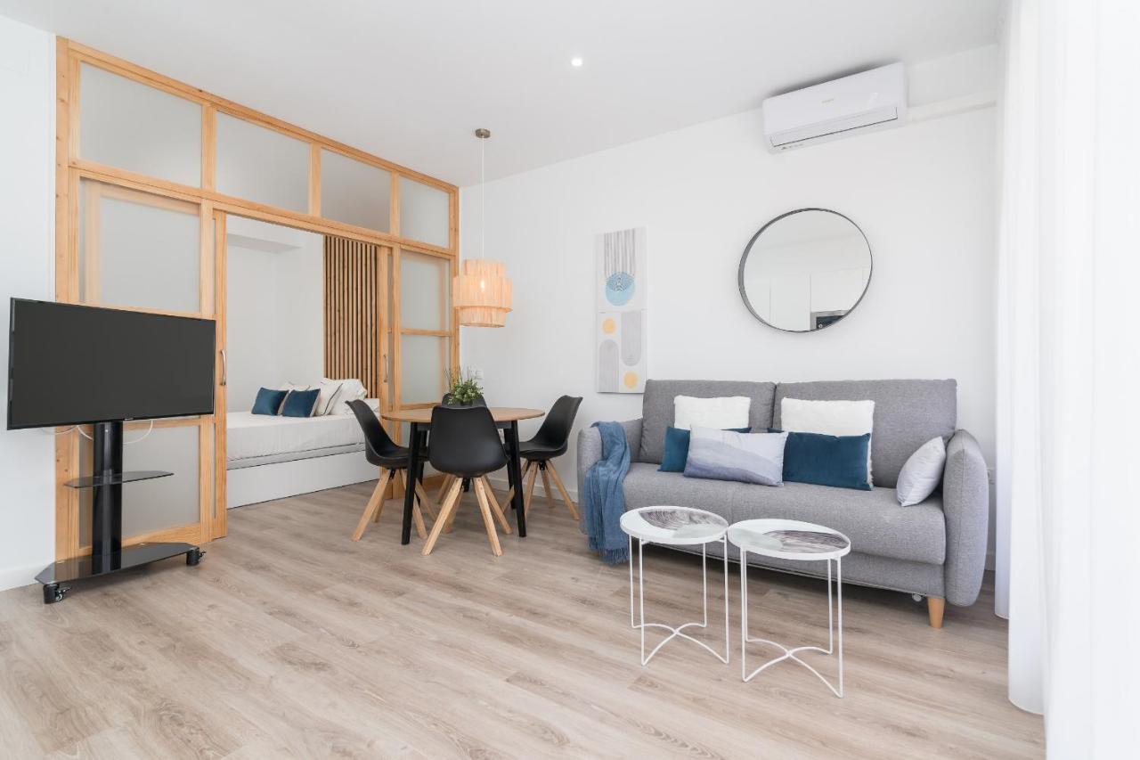 Suite Homes Hesperides Garden Beach มาลากา ภายนอก รูปภาพ