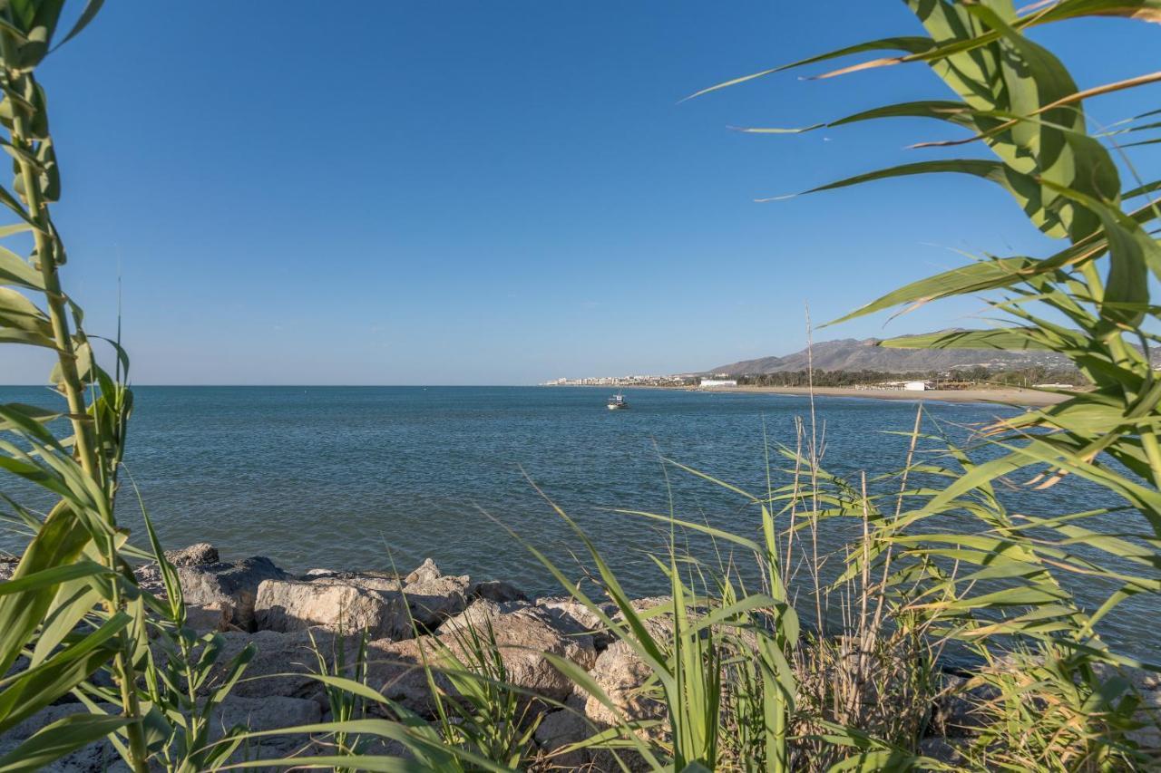 Suite Homes Hesperides Garden Beach มาลากา ภายนอก รูปภาพ