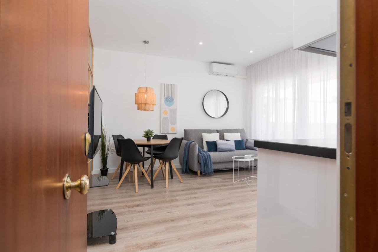 Suite Homes Hesperides Garden Beach มาลากา ภายนอก รูปภาพ