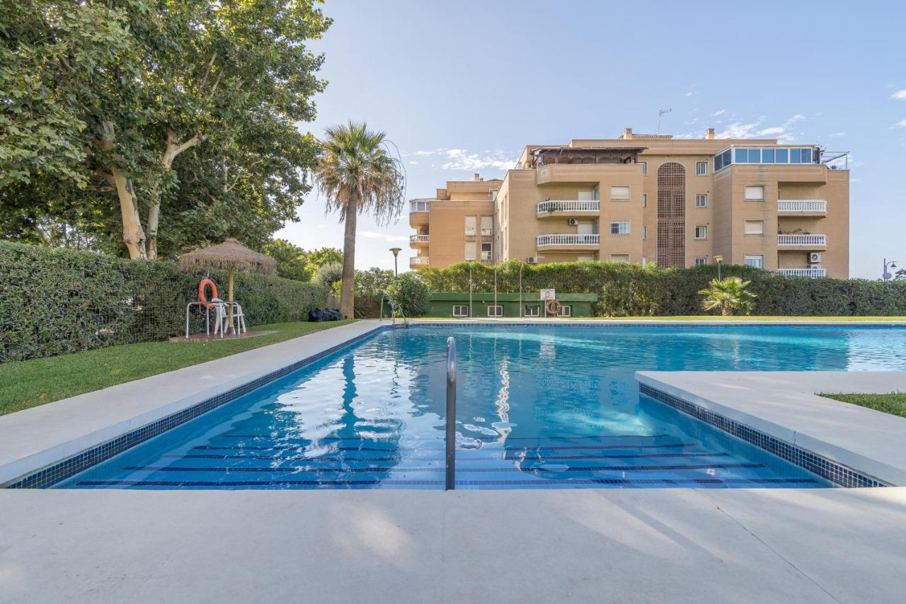Suite Homes Hesperides Garden Beach มาลากา ภายนอก รูปภาพ