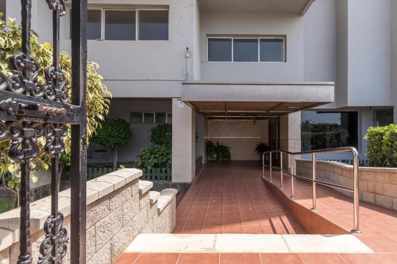 Suite Homes Hesperides Garden Beach มาลากา ภายนอก รูปภาพ