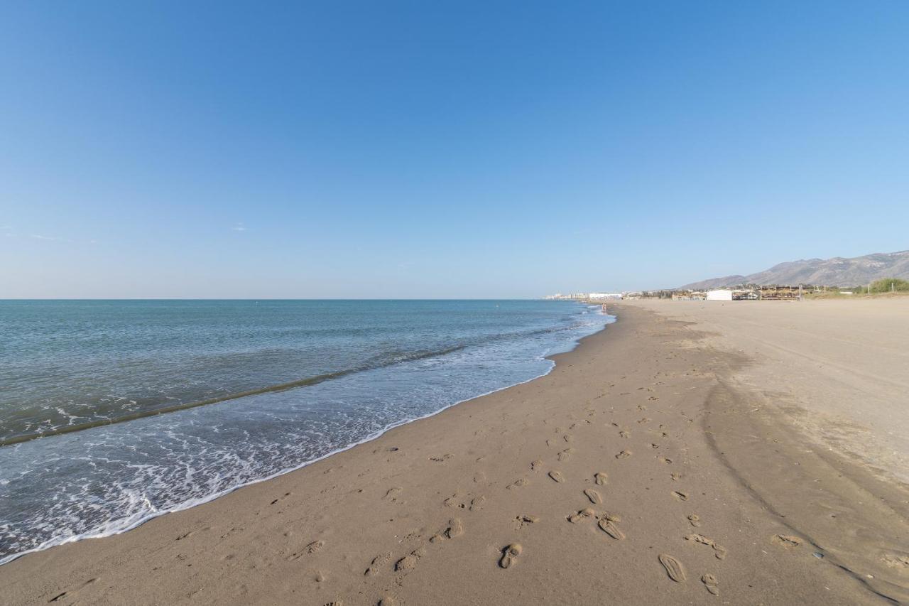 Suite Homes Hesperides Garden Beach มาลากา ภายนอก รูปภาพ