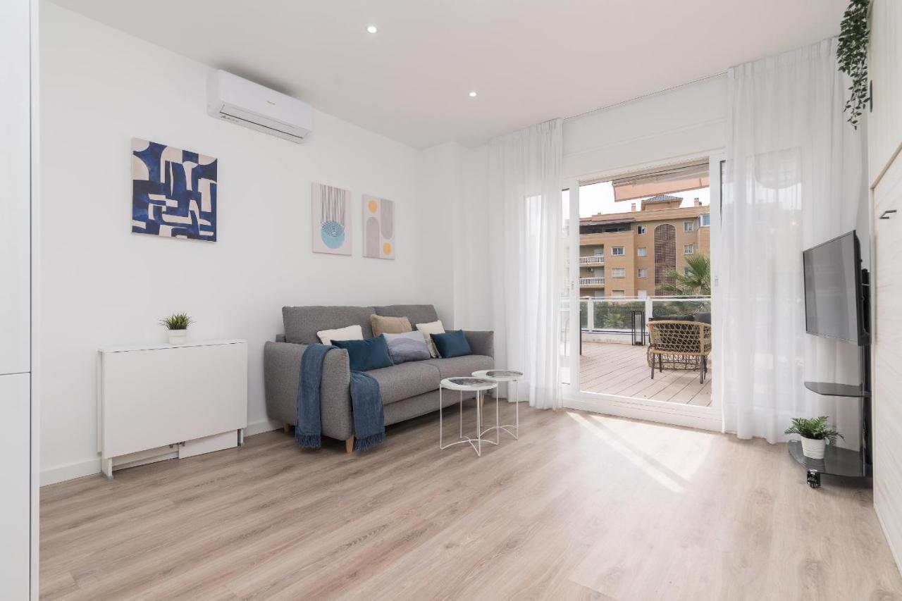 Suite Homes Hesperides Garden Beach มาลากา ภายนอก รูปภาพ