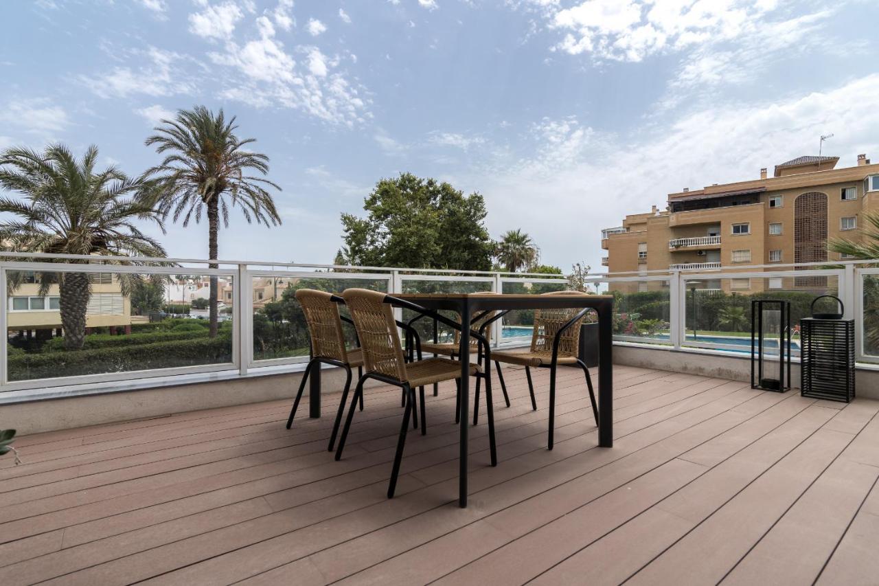 Suite Homes Hesperides Garden Beach มาลากา ภายนอก รูปภาพ