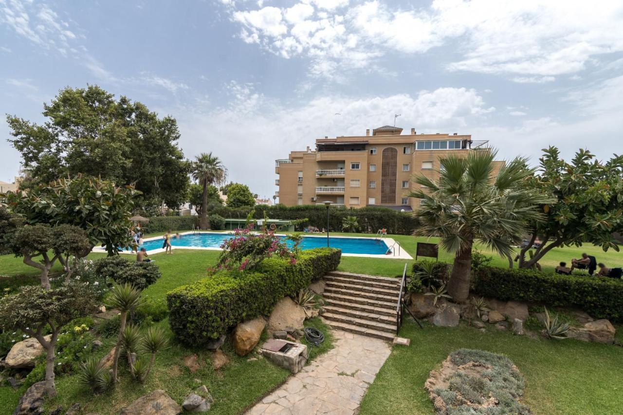 Suite Homes Hesperides Garden Beach มาลากา ภายนอก รูปภาพ