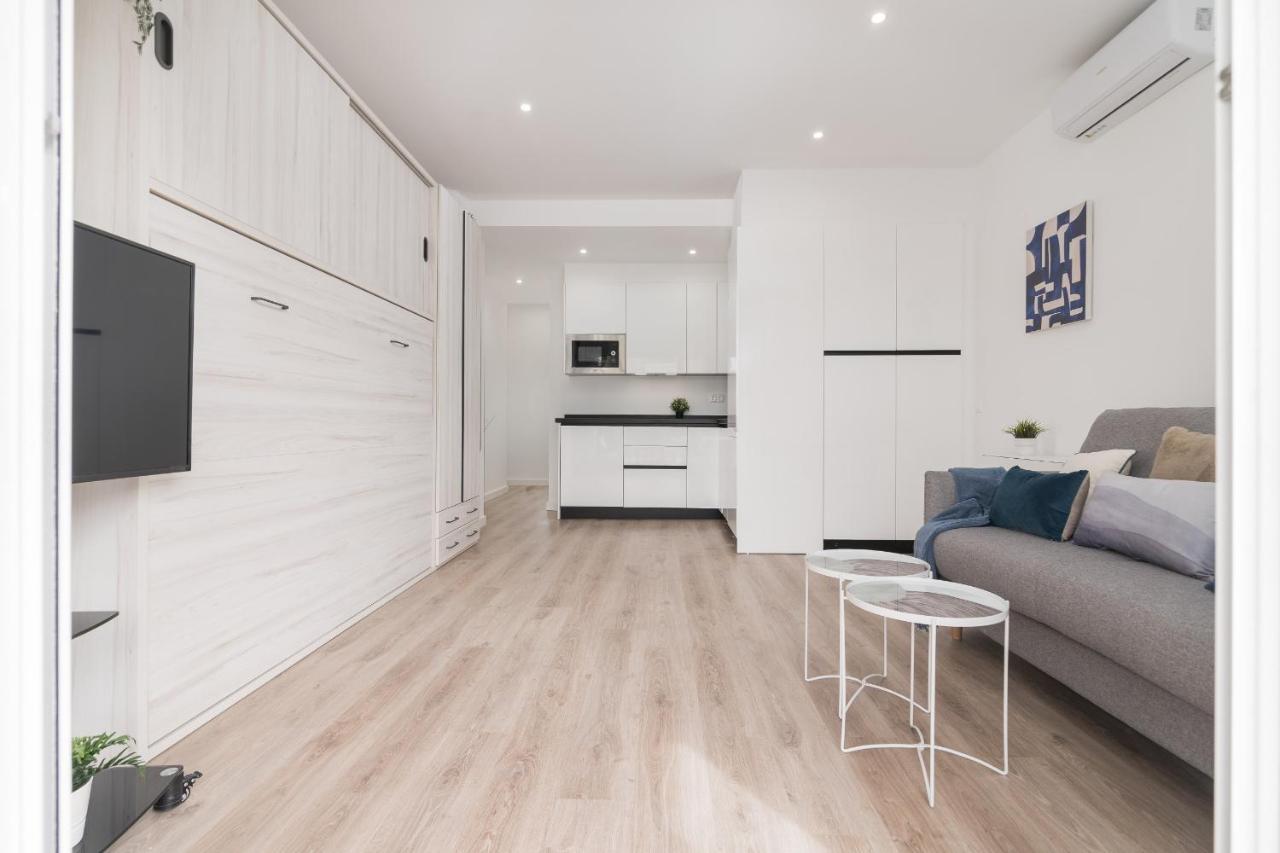 Suite Homes Hesperides Garden Beach มาลากา ภายนอก รูปภาพ
